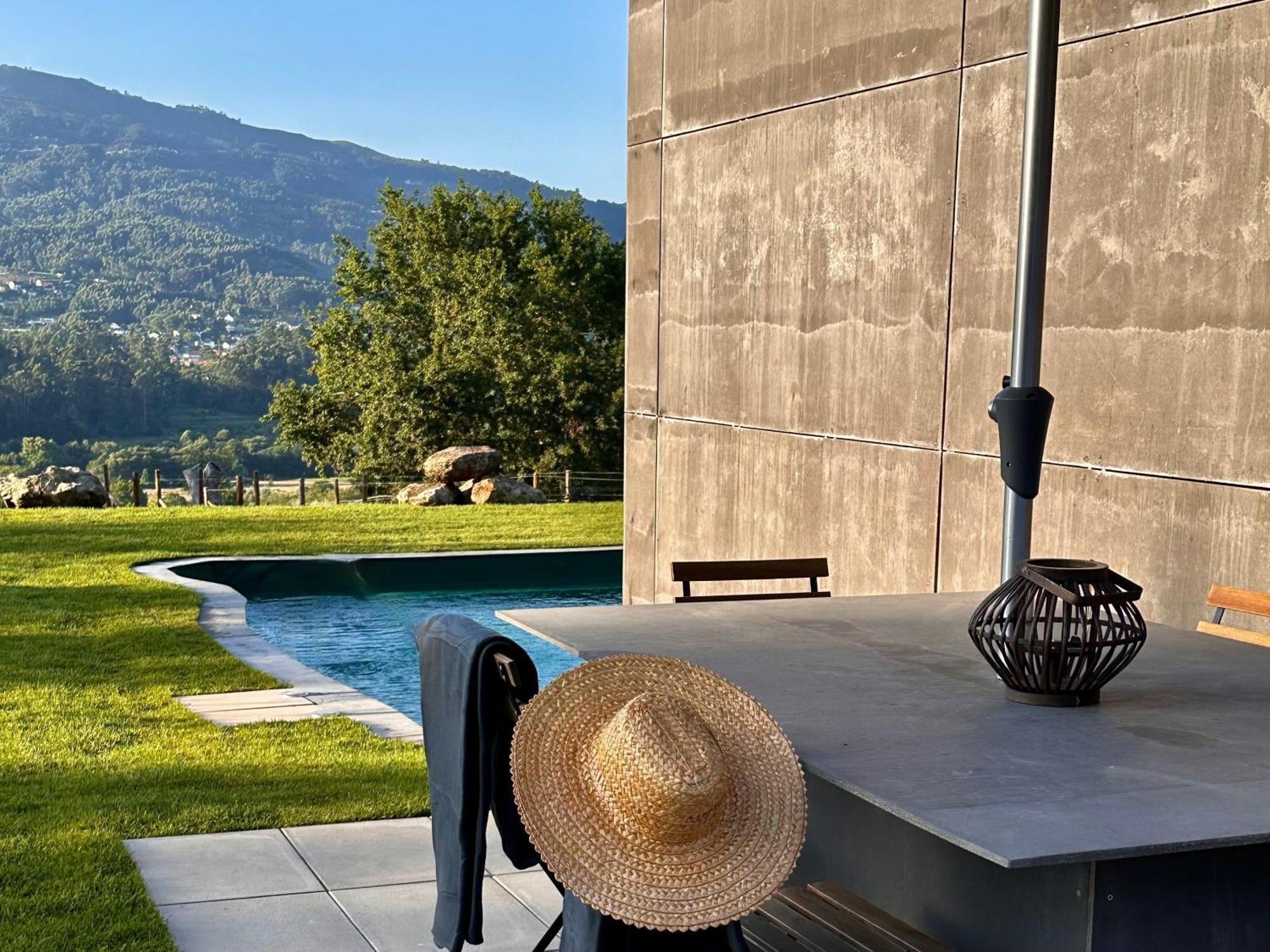 Carmo'S Boutique Hotel - Small Luxury Hotels Of The World Ponte de Lima Exteriör bild